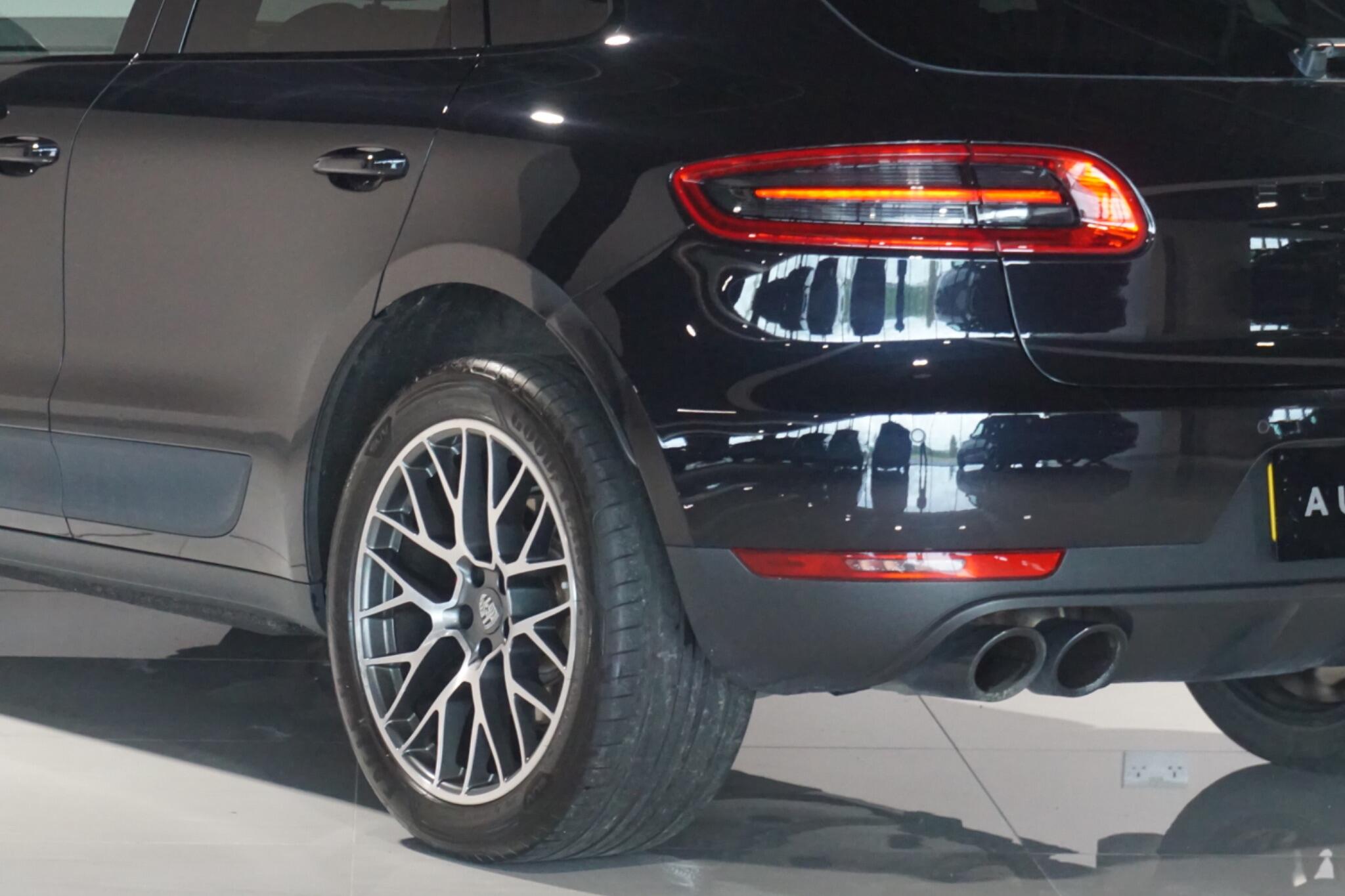Porsche Macan 2.0T SUV 5dr Petrol PDK 4WD Euro 6 (s/s) (252 ps)